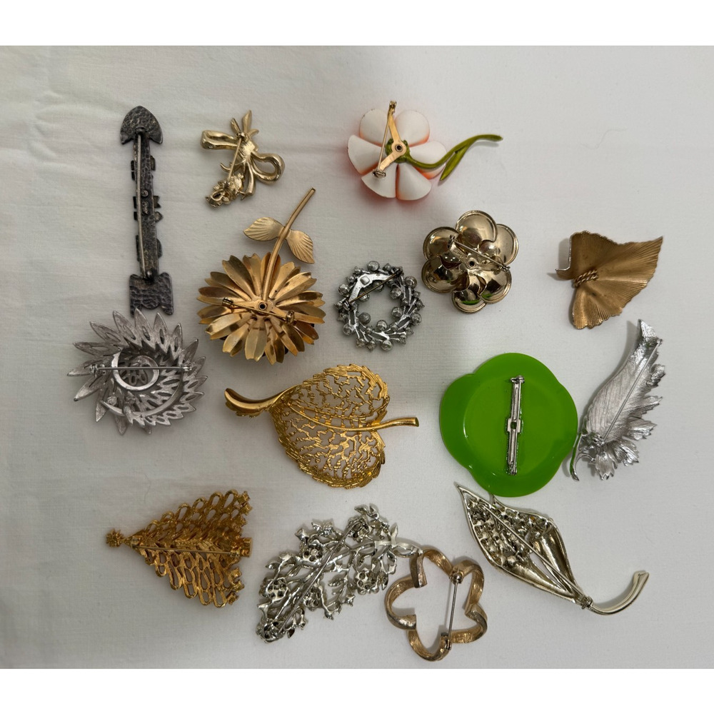 Vintage Estate Brooches Brooch Pin Lot 15 Some Coro Signed Floral Enamel Metal + - Picture 7 of 8